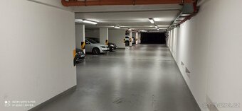 Praha 9, Prosek, Valečovská ul. - 5