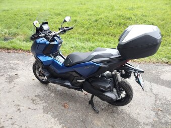 Honda Adv 350 - 5