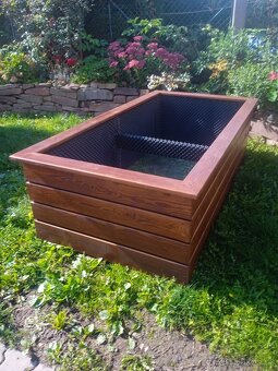 Vyvýšený záhon z modřínu - 5