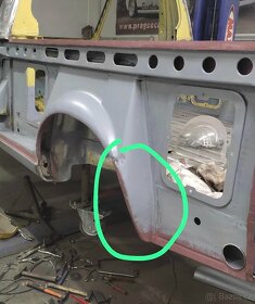 Felicia Pickup - zadní část vnitřních lemů - 5