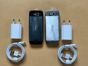 Nokia E52 - 5