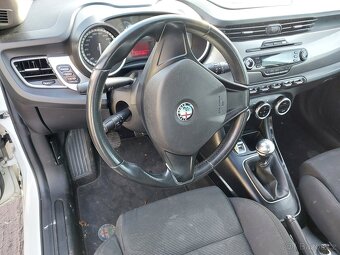 Alfa Romeo Giulietta 2011 - 5