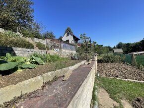 Zahrada se zděnou chatou, 392m2, Domažlice - 5