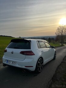 VW Golf 7.5 gti 2.0 tsi - 5
