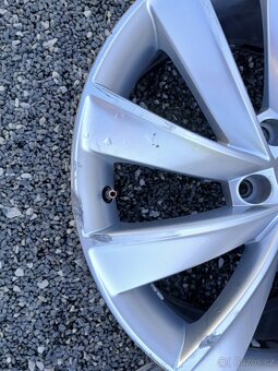 2 x disk Pegasus - Škoda Superb 8J 18" ET44 - 5