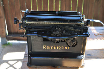 Psací stroj Remington - 5