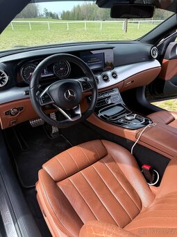 Mercedes-Benz E400 4MATIC - 5