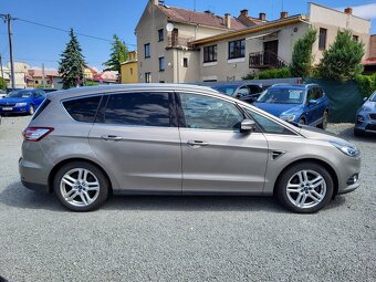 FORD S-MAX 2.0 TDCi 132kW VIGNALE 7-míst - 5