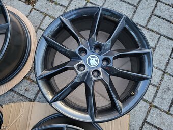 18" Škoda Gemini Black Octavia 3 III 5E 5x112 - 5