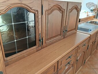 Rustikální kuchyňská linka/kuchyně dřevěná, masivní - 5