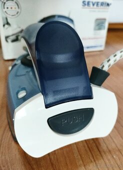 Cestovní napařovací žehlička Severín - 5