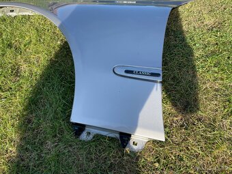 Mercedes W211 blatník - barva 723 - 5