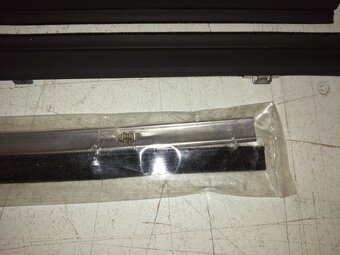 Těsnění skla Suzuki Samurai. - 5