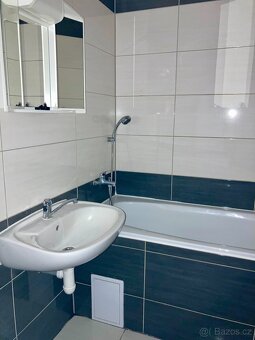 Prosluněný byt 3+1 s lodžií (78,5 m2) Ústí nad Labem - 5