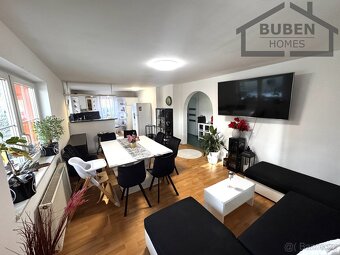 Dva rodinné domy se zahradním domkem a zahradou 903 m², Mari - 5