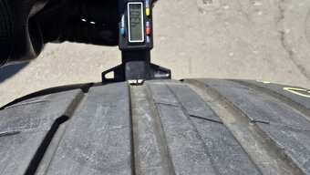 Letní pneu 235/35/19 Hankook - 5
