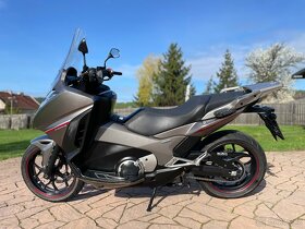 Honda Integra 750 2017,25800km REZERVACE - 5