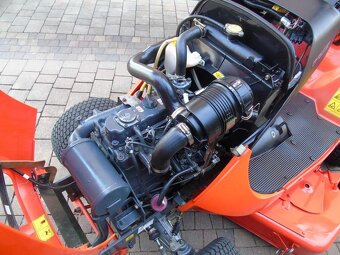 Na prodej profesionální traktor Kubota Gr2100 - 5