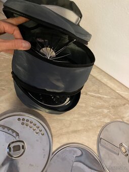 Kuchyňský robot Bosch MUM 57860 - 5