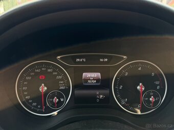 Mercedes-Benz A 180 d - 5