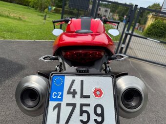Ducati Monster 696 (2011, 31tis) - 5