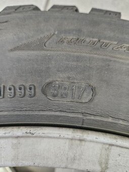 Prodám ORIGINÁLNÍ disky 15" na Fabii III + Pneu Pirelli - 5