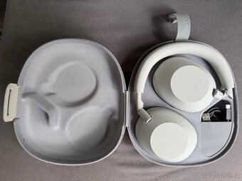 Sony WH-1000XM6 - 5