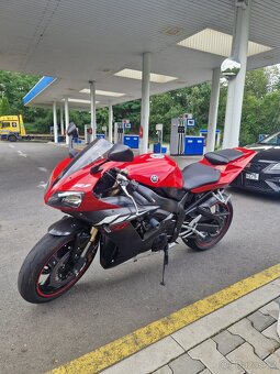Yamaha r1 - 5