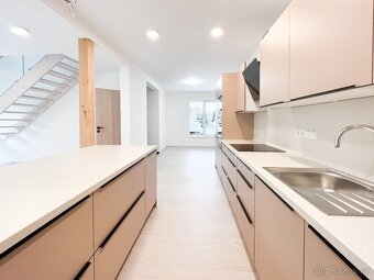 Pronájem rodinného domu 107 m², pozemek 190 m² - 5
