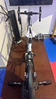 Smart Cyklo trenažér Elite XRT - 5