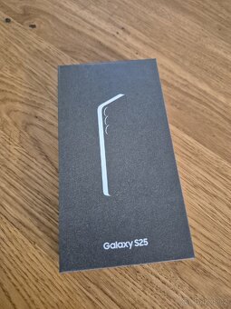 Samsung galaxy S25 256Gb - 5