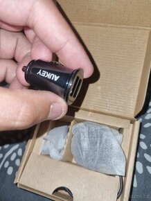 Automobilový bezdrátový FM vysílač od AUKEY Díky technologi - 5