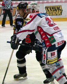 Koupím hraný dres HC Moeller Pardubice - 5