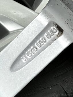 Celoroční kola VW Passat 215/55 R17 5x112 ET48 - 5