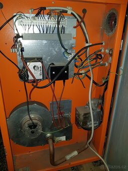 ROBUR F1 81 70kW plynové topidlo - 5