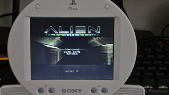 PlayStation One + LCD display + Tekken 3 - 5