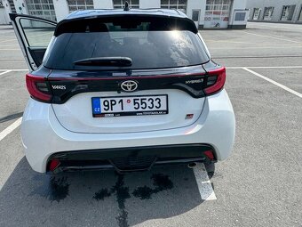 Toyota Yaris 1,5 HEV GR SPORT - 5