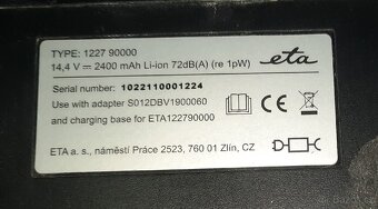 Robotický vysavač eta - 5