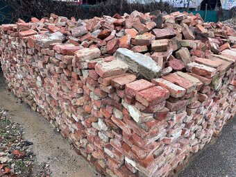 Stavební suť, cihly, drť - 5