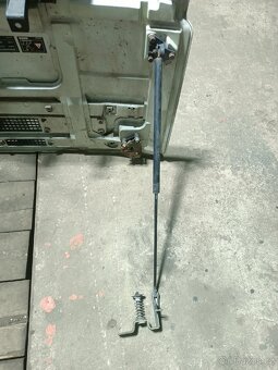 Kapota Iveco Cargo - 5