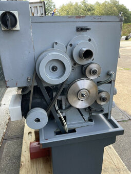 Příslušenství k podélnému a čelnímu soustruhu Huvema LC 310X - 5