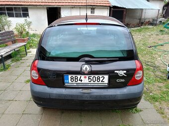 Renault Clio 1.4 16V - 5