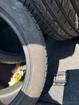 245/40R18 - 5