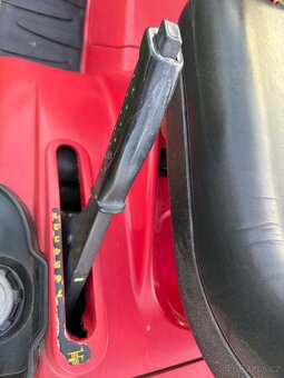 Zahradní traktůrek Honda HF 2417, 2 válec - 5