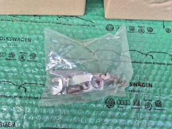zadní brzdiče (pár - levý + pravý) Hyundai IX20 (1K58250810Q - 5
