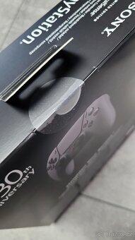 Sony DualSense – Limitovaná edice k 30. výročí PlayStationu - 5