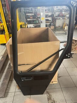 Dveř leva,práva Traktor Belorus 320 originální - 5