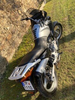 Honda Varadero 125 XL - 5