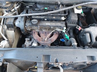 Citroen C4 2006 MOTOR OK DILY z AUTA - 5