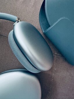 Apple AirPods Max Modrá (2024) - 5